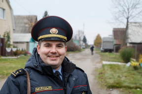 Конвейер репрессий. Власти аннулируют паспорта депортированным политзаключенным. Сайт BBC признали «экстремистским». Майор милиции оштрафован за «Гуканне вясны»